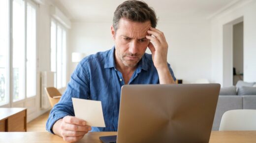 Lenfer Du Cheque Sans Provision Ce Banal Bout De Papier Permet De Pulveriser Votre Interdiction Bancaire Avant La Date Fatidique Featured