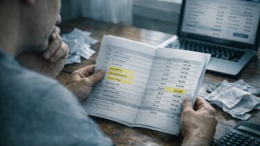 Astuces pour payer moins de frais bancaires : les techniques que votre banque ne vous dira jamais