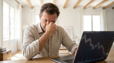 Le Piege Revoltant Du Cashback Cette Condition Invisible Qui Pulverise Silencieusement La Somme Que Votre Banque Vous Avait Promise Featured