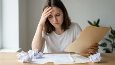 « J'ai fait un mois complet de job d'été » : personne ne m'avait dit qu'en dessous de 1 803 € brut, la Cnav ne compterait ...