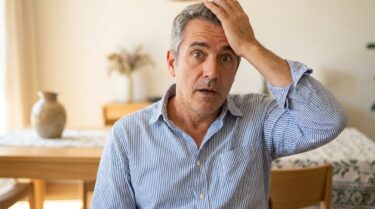 Javais 920 E De Retraite Par Mois Sans Rien Reclamer Le Jour Ou Une Assistante Sociale A Regarde Mon Dossier Jai Compris Ce Que Je Laissais Filer Chaque Mois Featured