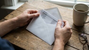 « J'ai demandé le fichier Ficoba pour retrouver les comptes de mon père » : personne ne m'avait dit que la liste arriverai...