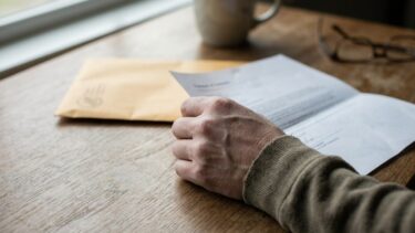 « J'ai reçu la lettre d'un avocat m'annonçant un capital d'assurance-vie laissé par mon père » : personne ne m'avait dit q...